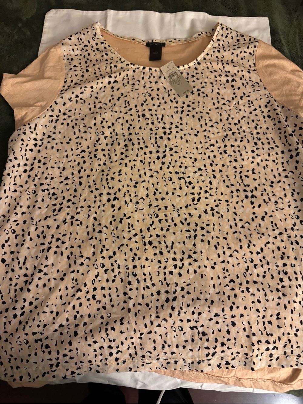 Ann Taylor Peach Short Sleeve Top with Black Spot Print